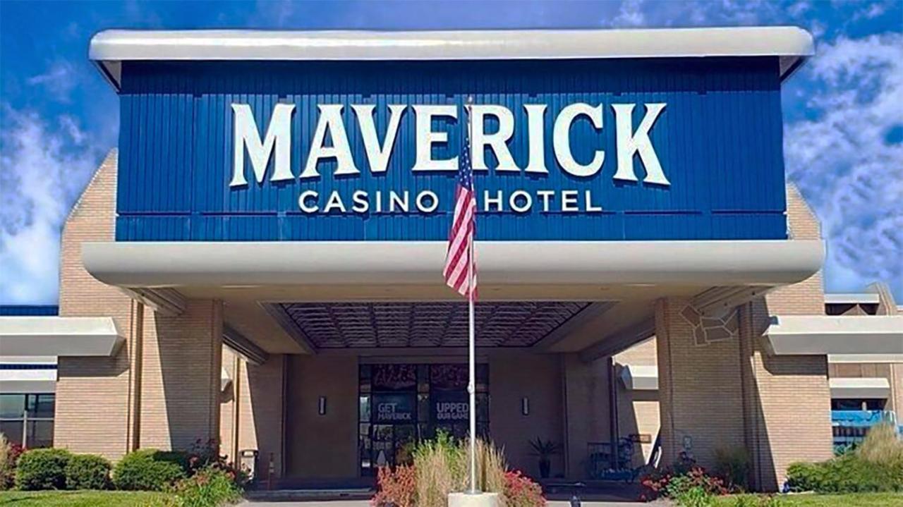 Maverick Hotel And Casino By Red Lion Hotels Елко Екстериор снимка